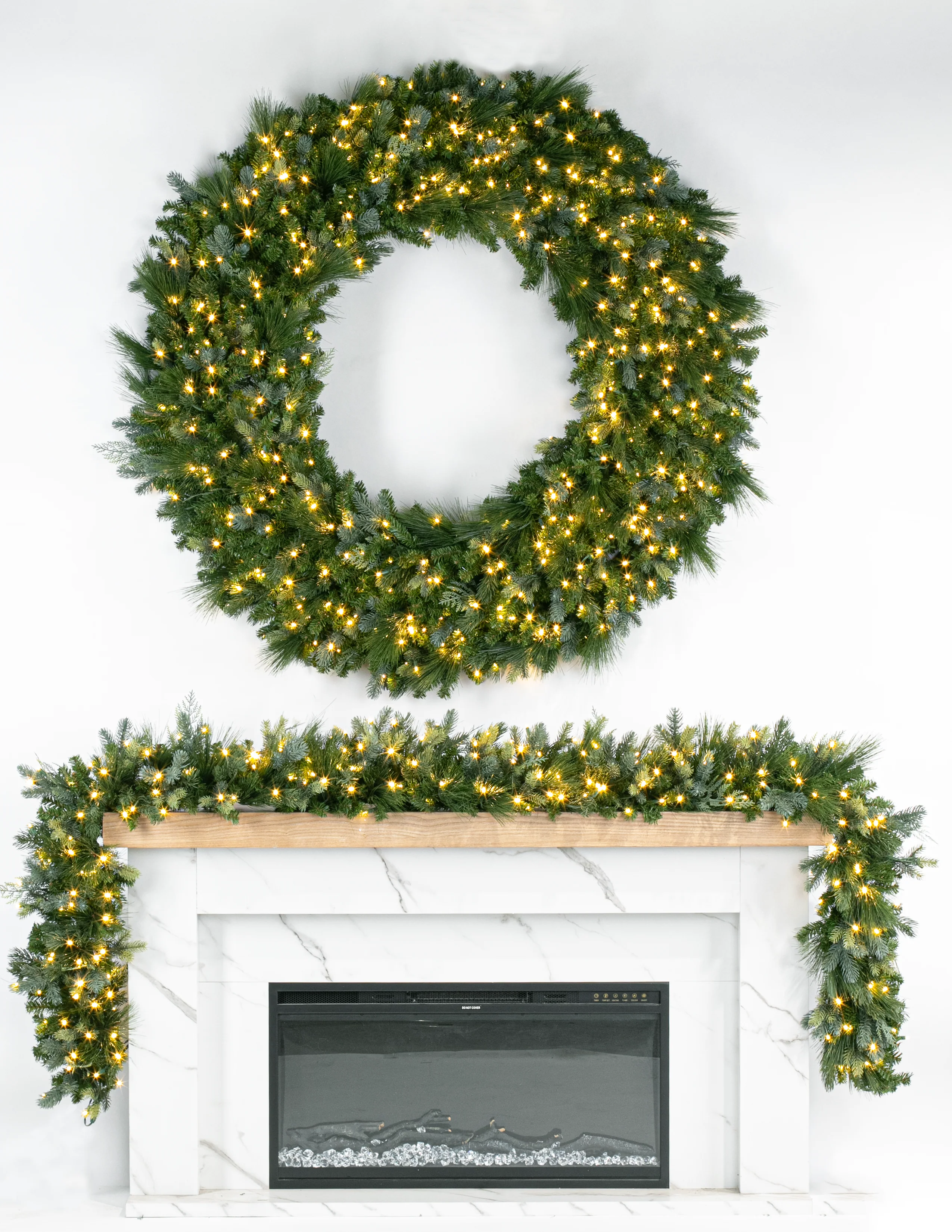 American Mixed Greenery Garland, LED Lit, 9' Section, 14'' Diameter - Image 3