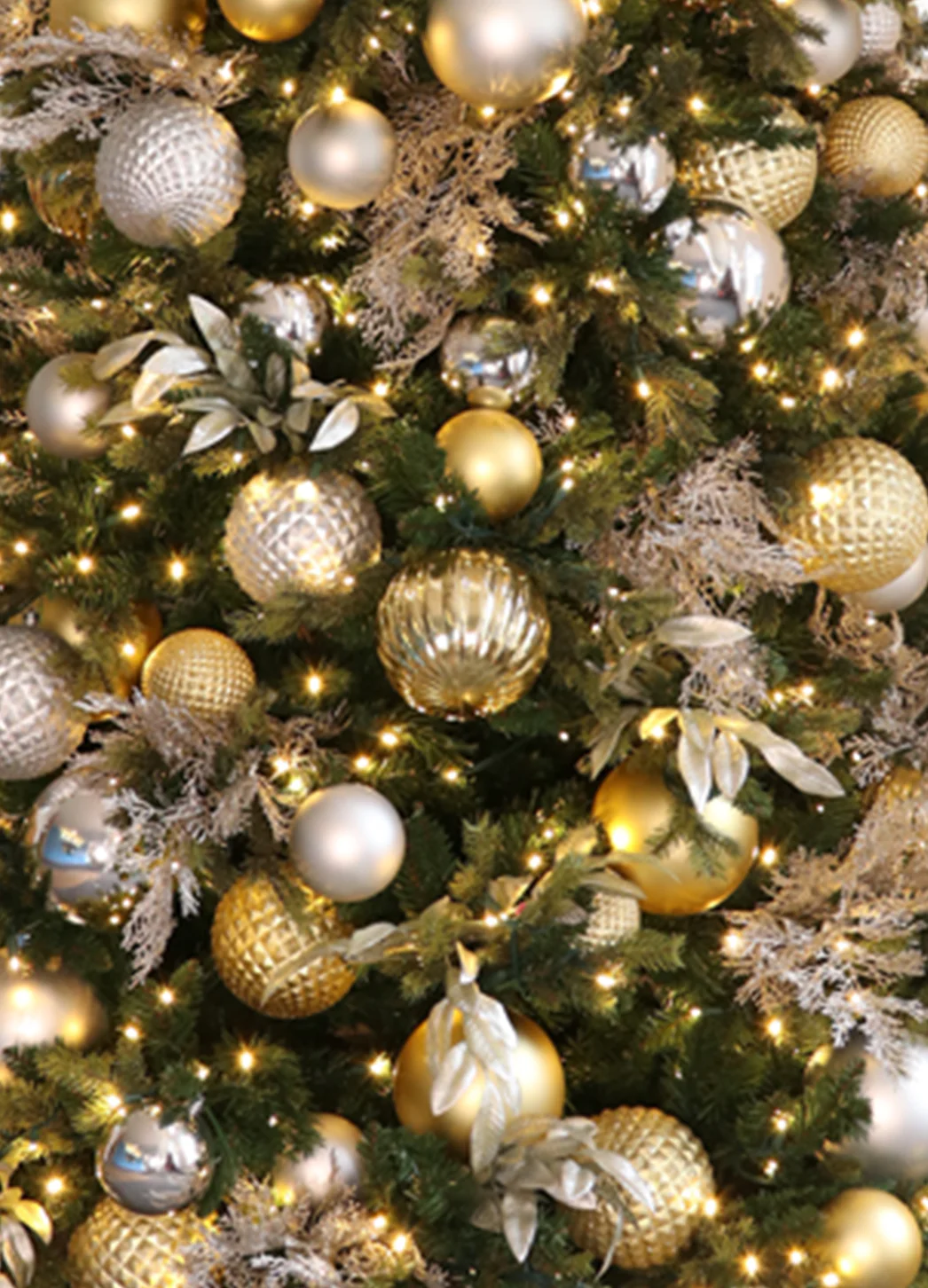 Hinged Pre-Decorated Artificial Christmas Tree, LED Lit, Warm White (7ft to 9ft) - Image 2
