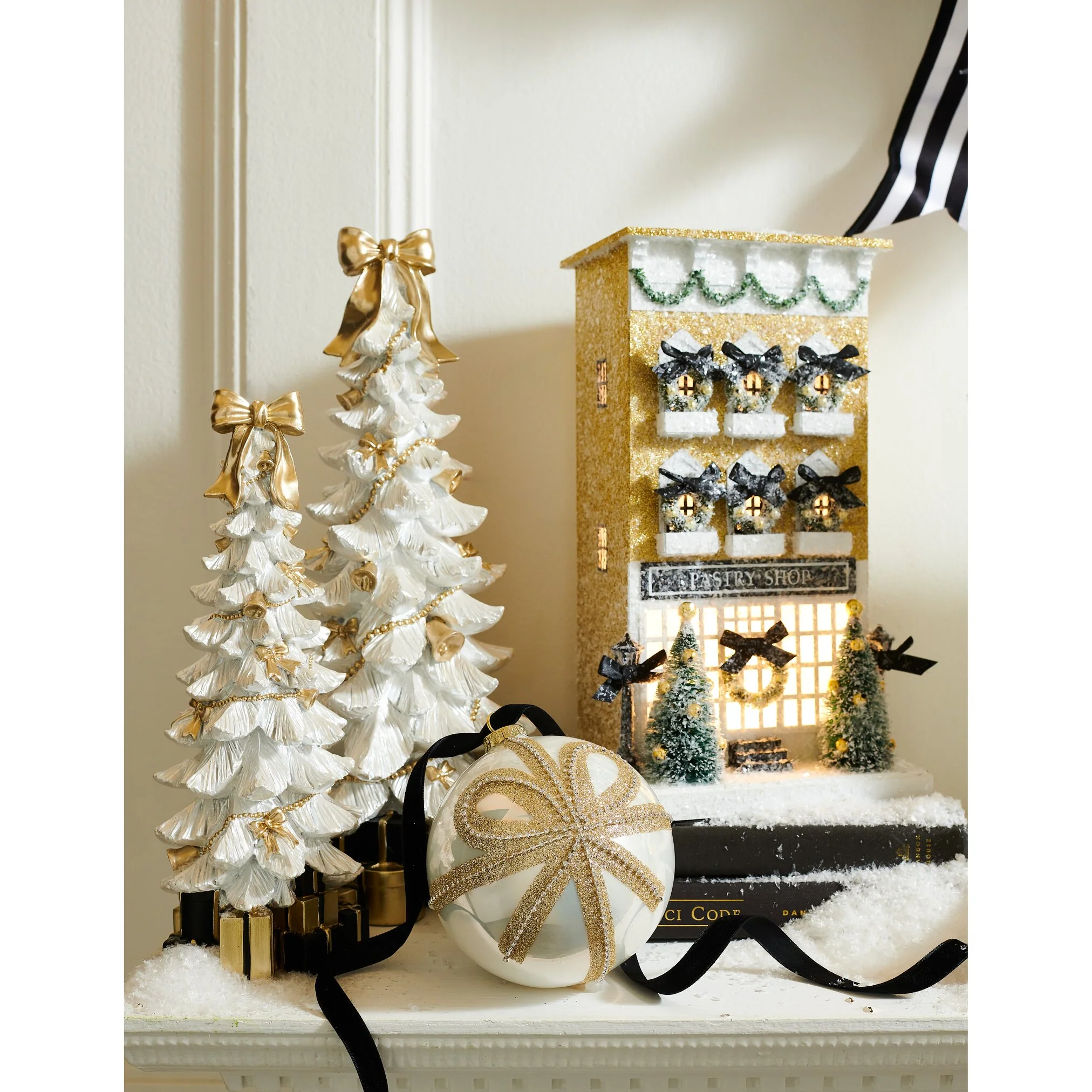 Bow Tree with Presents Figurines, 11.5" - 15.5" (Set of 2) - Image 2