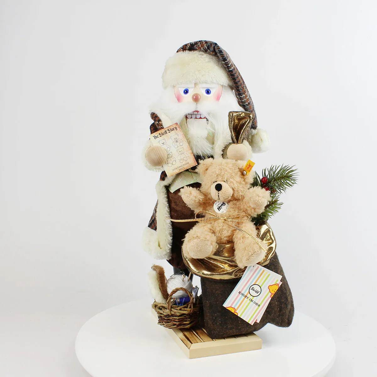 Santa Comes Around Nutcracker Figurine - Part 3, 18" - Image 4