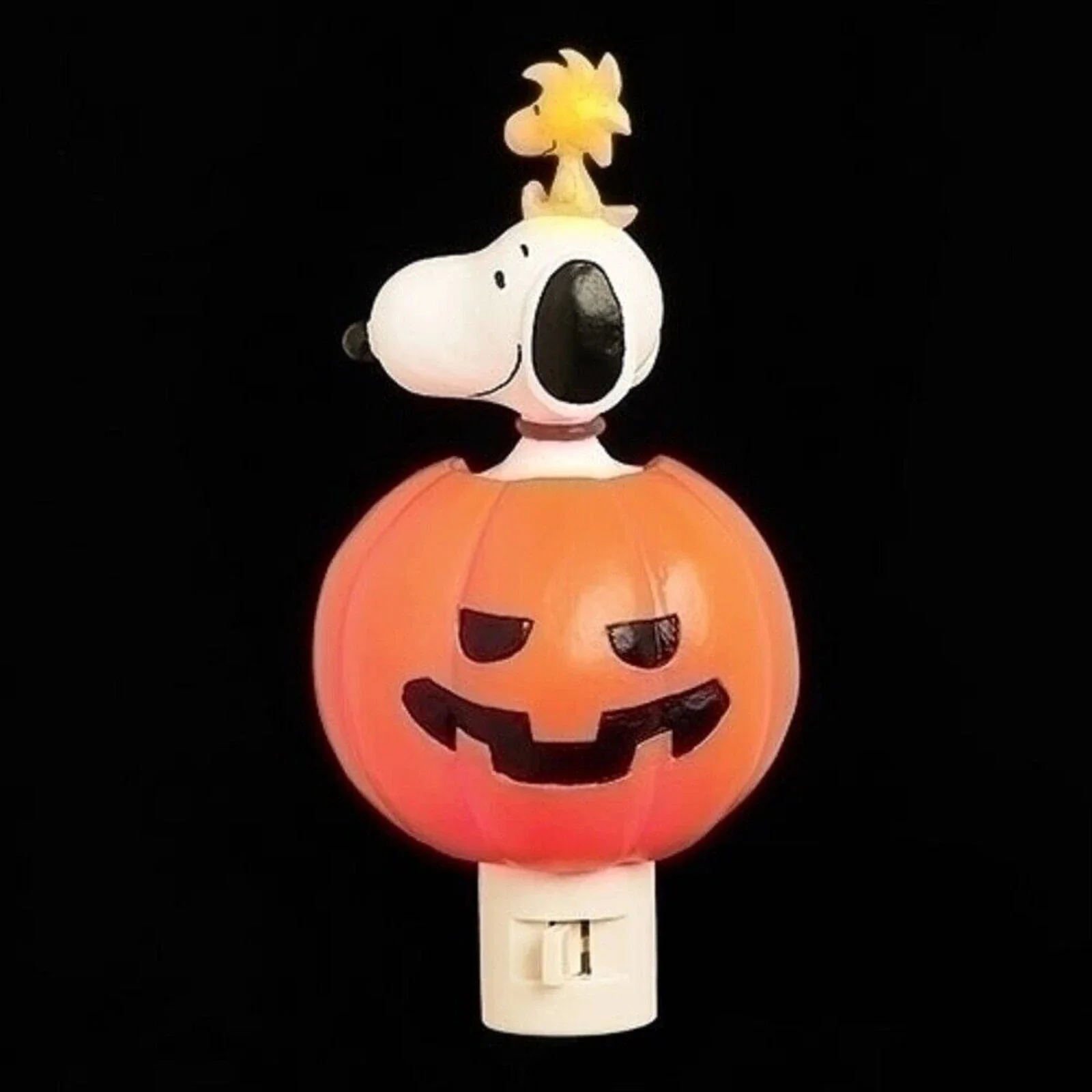 Snoopy in Jack O'Lantern w/ Woodstock Night Light, 7" - Image 4